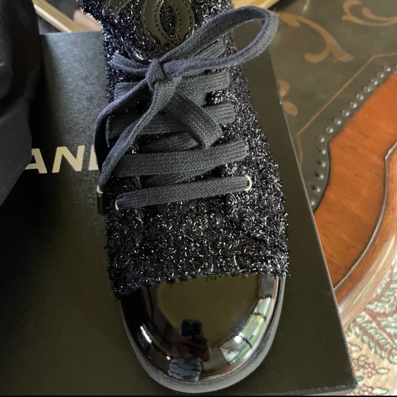 Chanel tweed lace-up sneakers - Picture 2 of 3